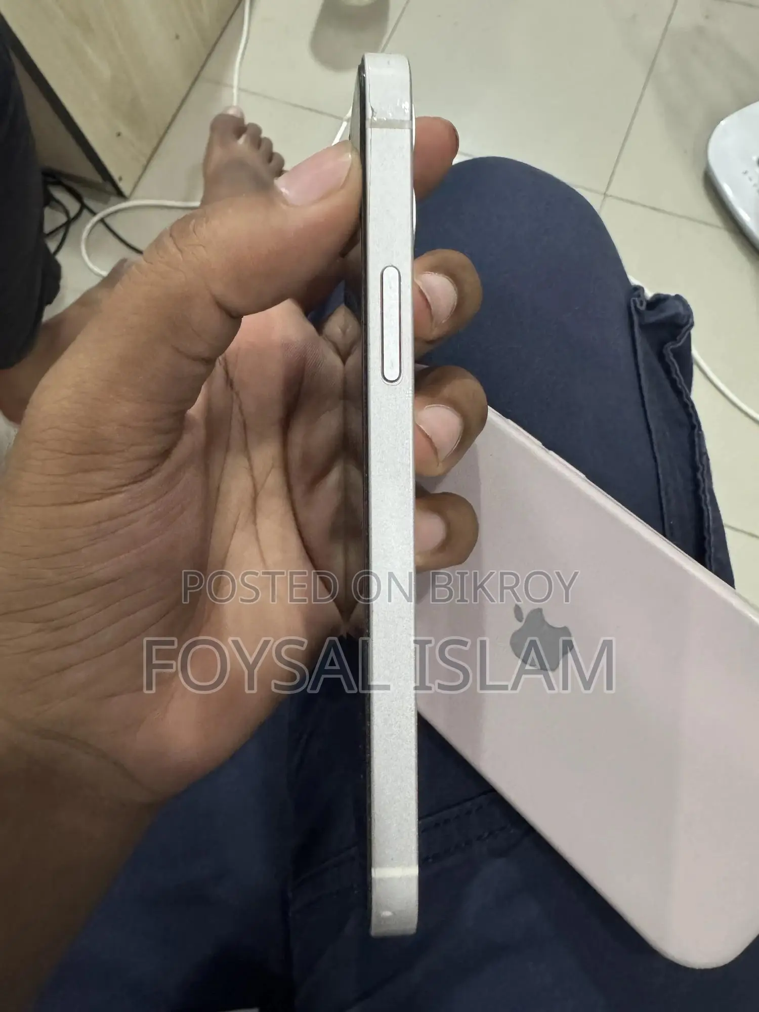 অ্যাপল আইফোন ১২ ১২৮ জিবি হোয়াইট