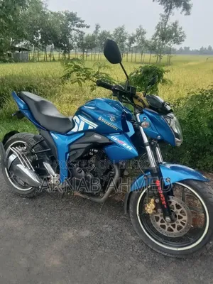 সুজুকি জিক্সার ২০১৮ ব্লু