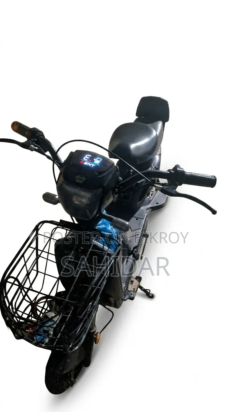 Spark Ride Crazy Racing 2025 Black