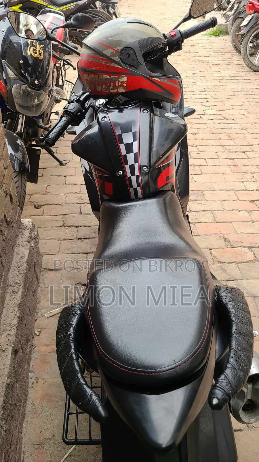 সুজুকি গিক্সার এসএফ ২০১৭ কালো