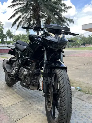 নতুন হিরো এক্সট্রিম ১২৫আর ২০২৫ কালো