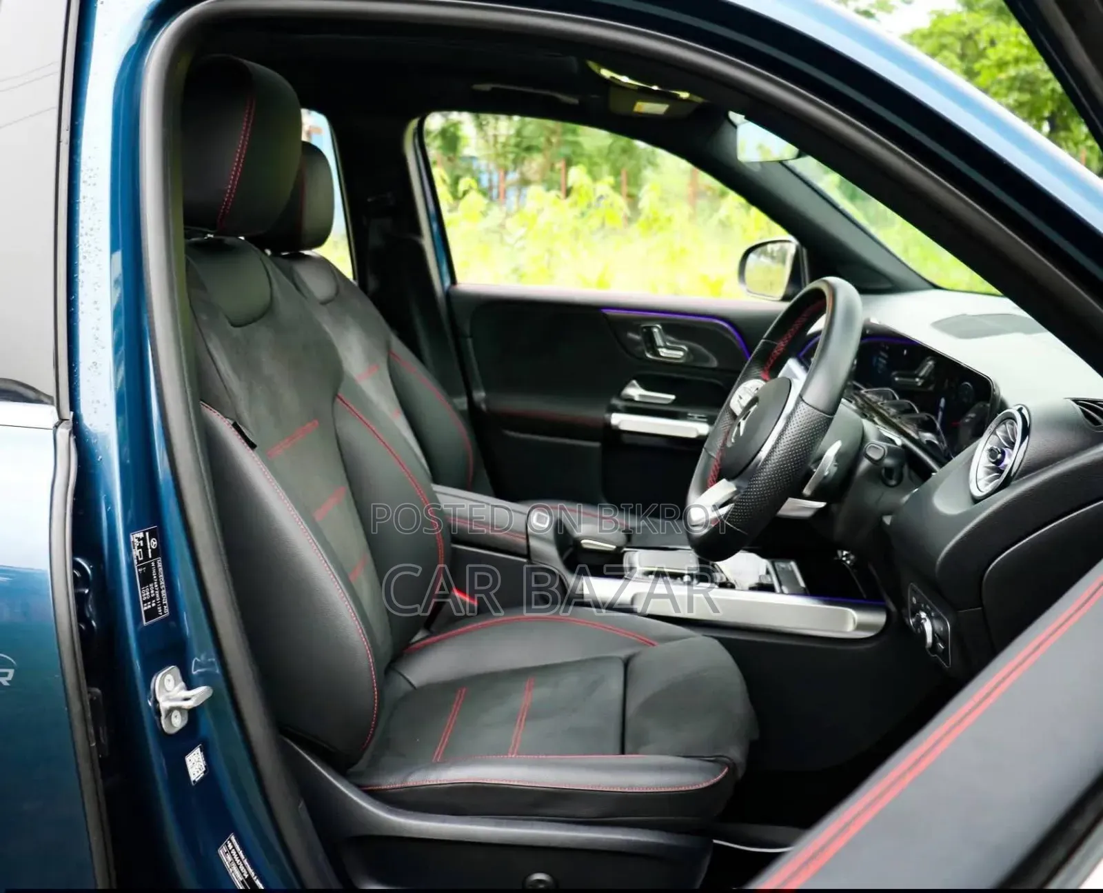 Mercedes-Benz GLB-Class GLB 200 4MATIC 2023 Blue