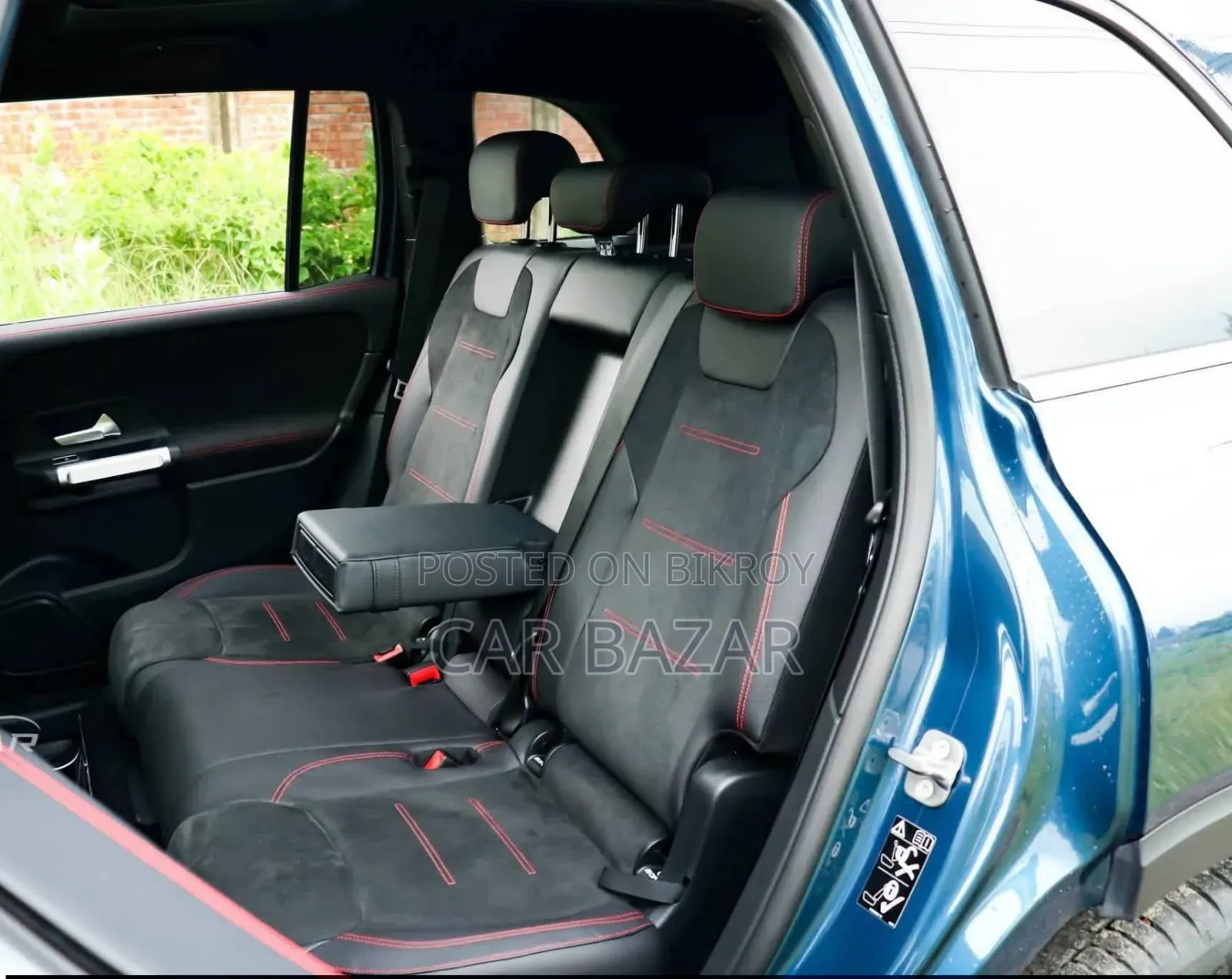 Mercedes-Benz GLB-Class GLB 200 4MATIC 2023 Blue