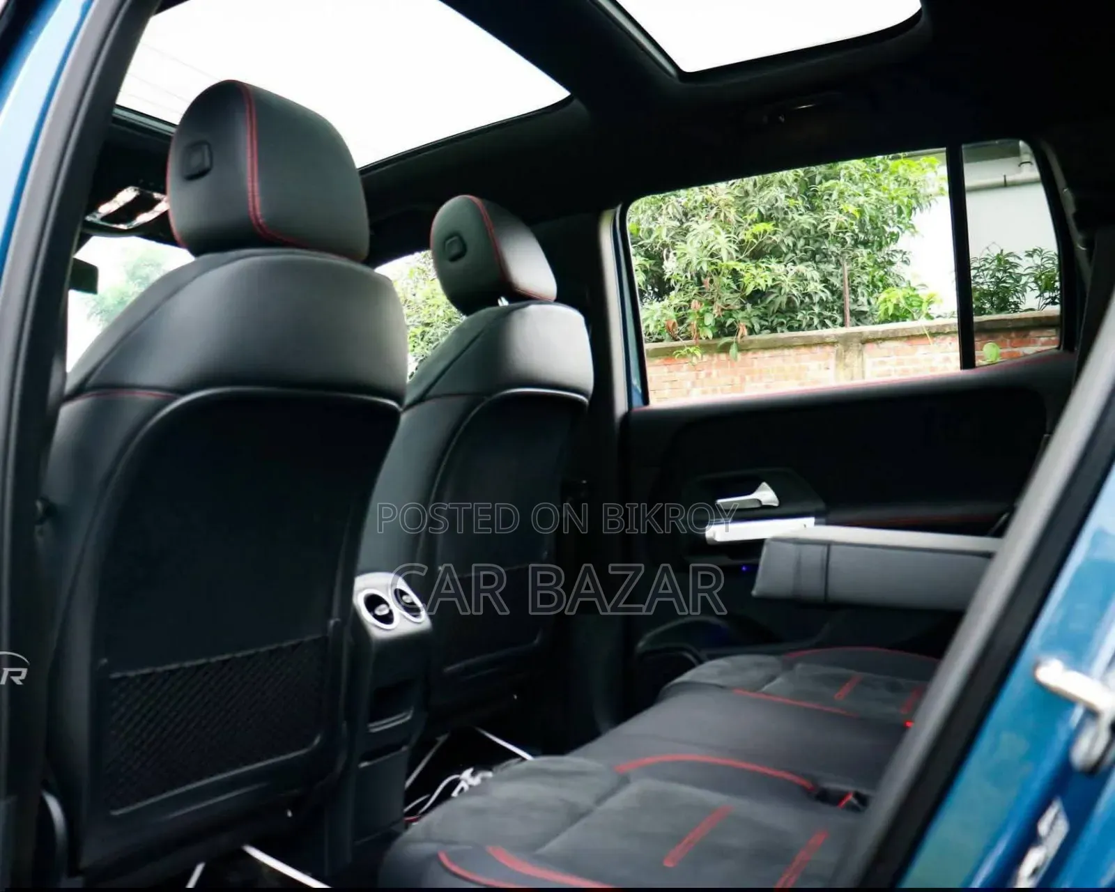 Mercedes-Benz GLB-Class GLB 200 4MATIC 2023 Blue