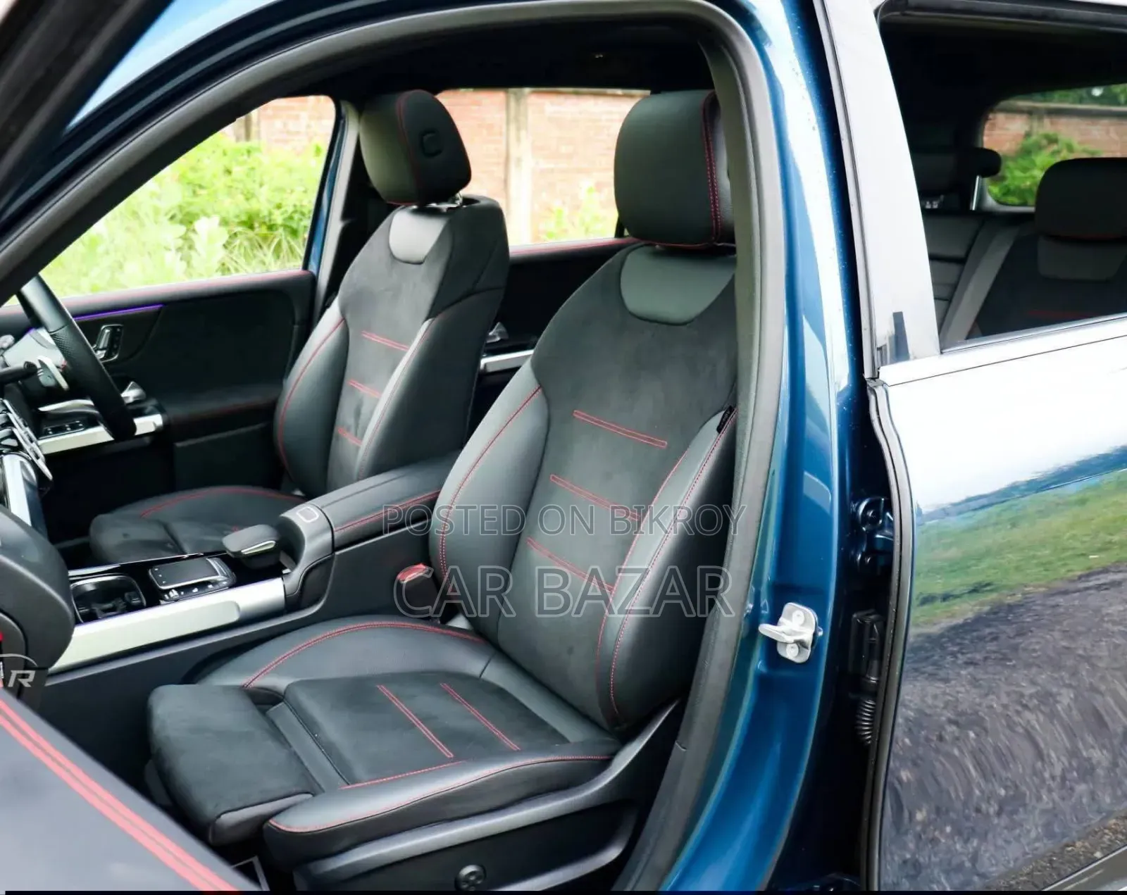 Mercedes-Benz GLB-Class GLB 200 4MATIC 2023 Blue