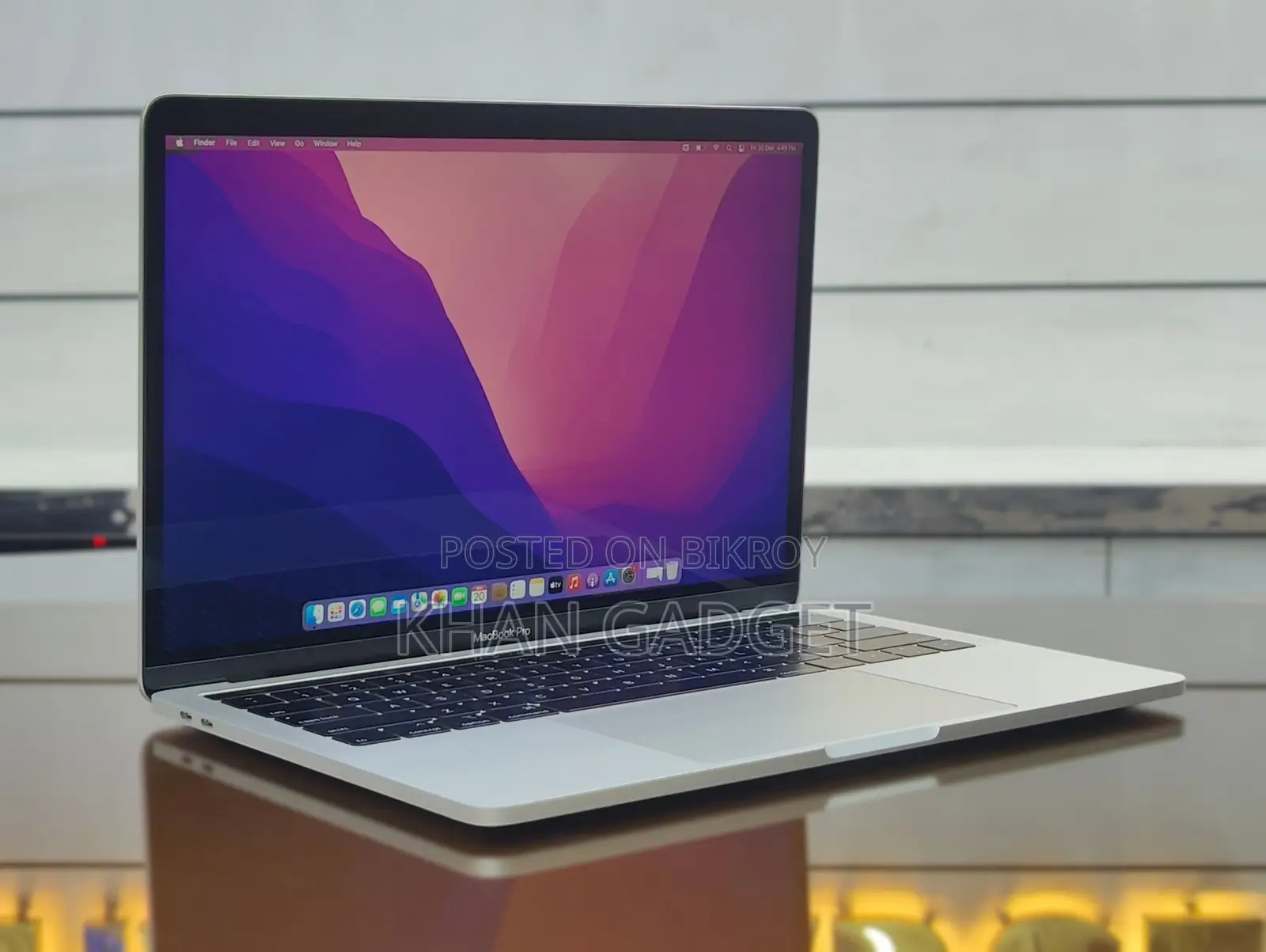 Laptop Apple MacBook Pro 2020 16GB Intel Core i5 SSD 512GB
