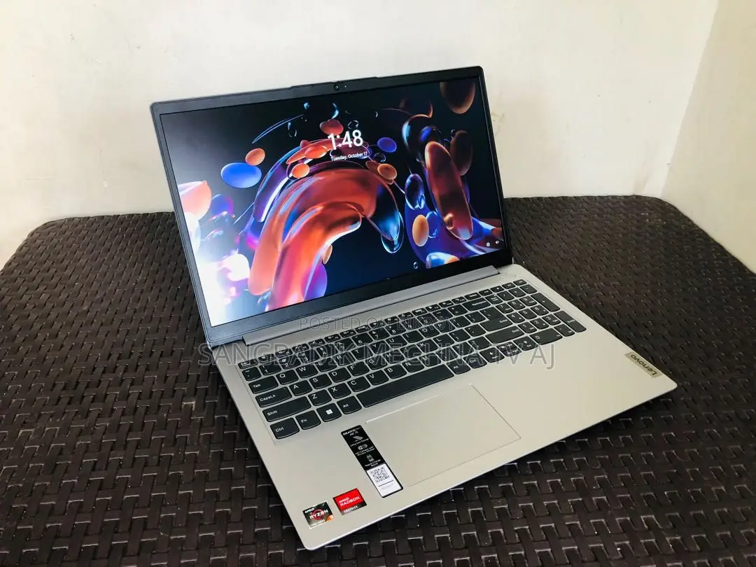 ল্যাপটপ লেনোভো ৩জিবি ইন্টেল এসএসডি ২৫৬জিবি