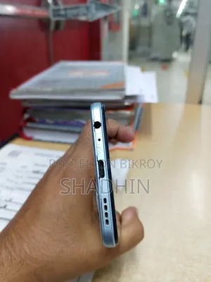 Vivo Y21 64 GB Silver