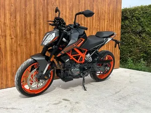 New KTM Duke 125 2022 Black