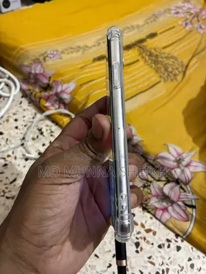 Apple iPhone XS 64 GB White