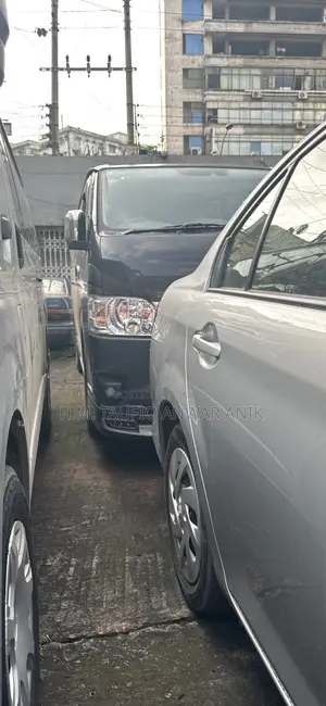 Toyota Grand HiAce 2002 Black