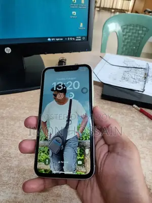 Apple iPhone XR 128 GB White