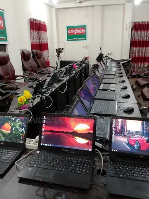ল্যাপটপ হুয়াওয়ে ৮জিবি এএমডি রাইজেন এসএসডি ৫১২জিবি