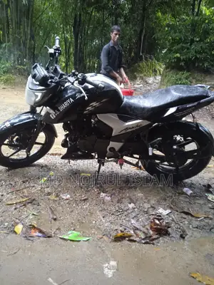 TVS Apache RTR 160 4V 2022 Black