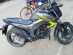 Hero Hunter 150 2019 Black
