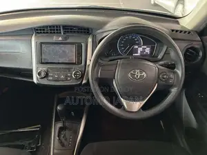 Toyota Corolla Fielder 2021 Silver