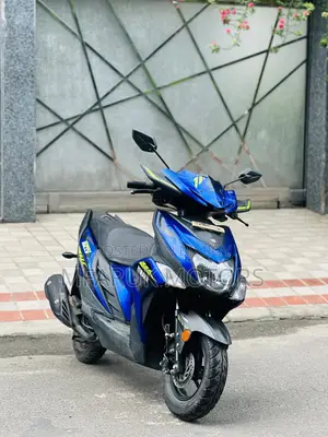 Yamaha 2022 Blue