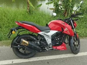 TVS Apache RTR 160 4V 2023 Red