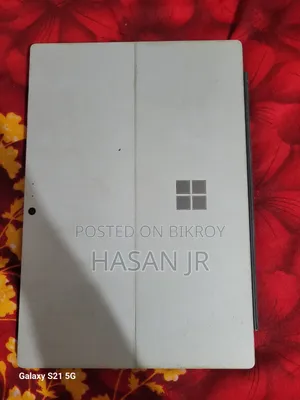 Laptop 4GB SSHD + 128GB SSD