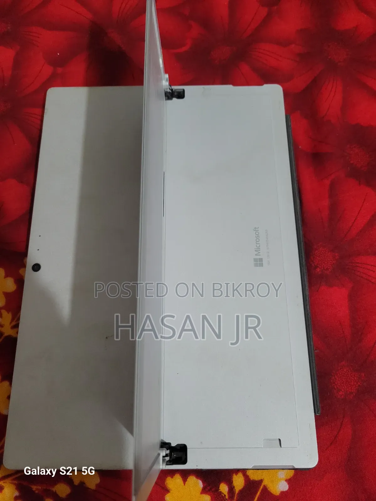 Laptop 4GB SSHD + 128GB SSD