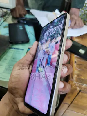 Oppo A77s 128 GB Yellow