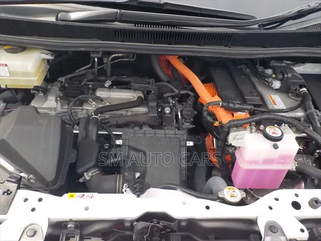 টয়োটা এসকোয়ার ২০২১ পার্ল