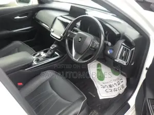 New Toyota Crown 2020 Pearl
