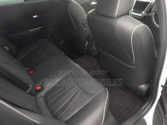 New Toyota Crown 2020 Pearl