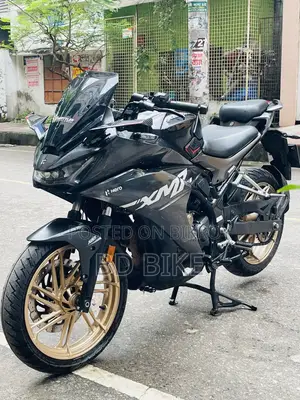 Hero Karizma XMR 210 2024 Black