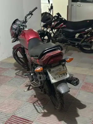 Honda Dream Neo 2016 Red