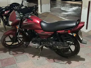 Honda Dream Neo 2016 Red