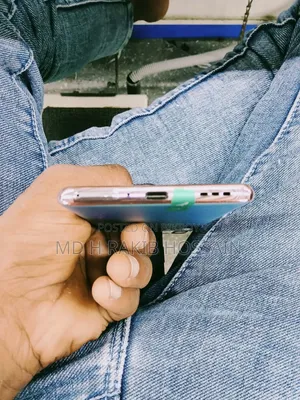 অপো রেনো৫ প্রো ৫জি ২৫৬ জিবি ব্রোঞ্জ