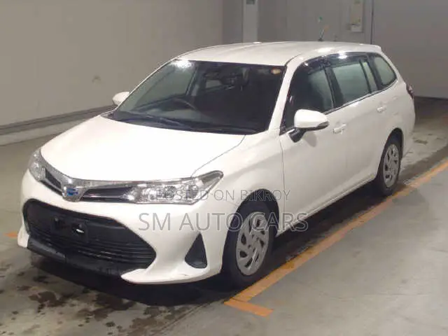 Toyota Corolla Fielder 2021 White