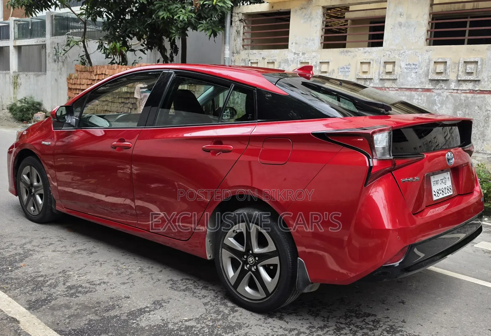 Toyota Prius 2019 Red