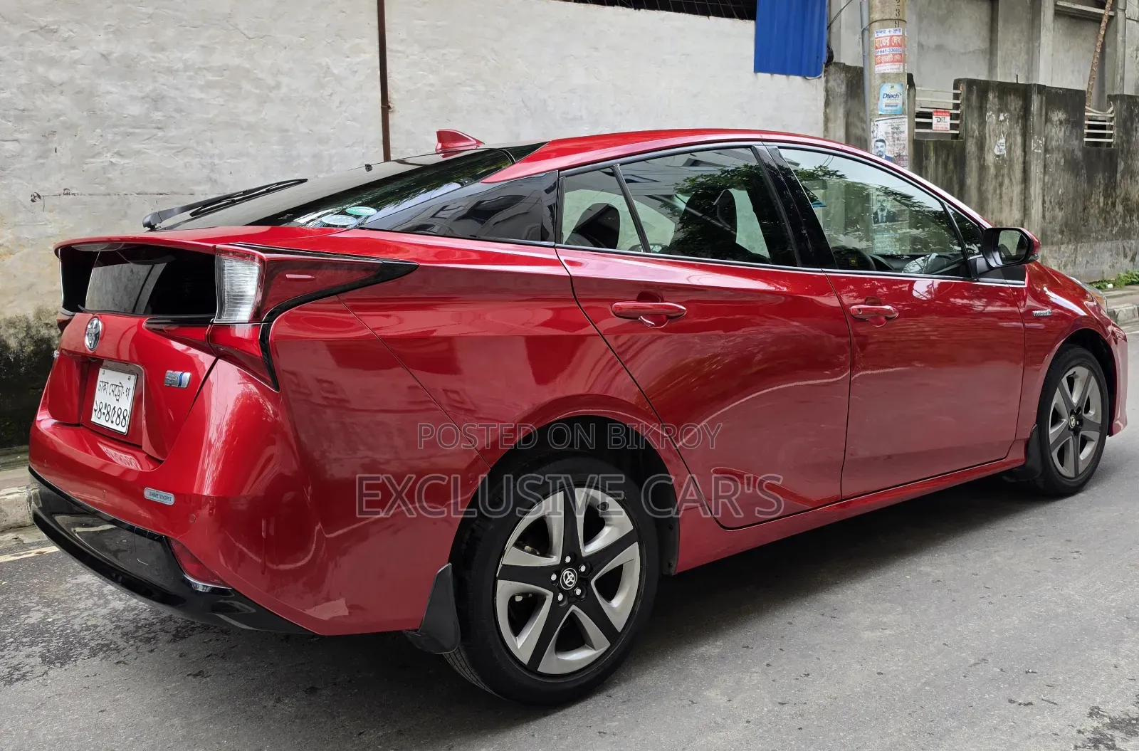 Toyota Prius 2019 Red