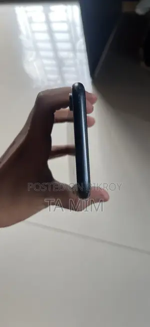 Apple iPhone XR 64 GB Black