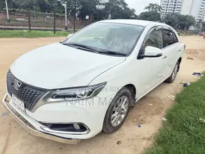 টয়োটা অ্যালিওন ২০১৫ পার্ল