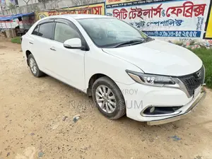 টয়োটা অ্যালিওন ২০১৫ পার্ল