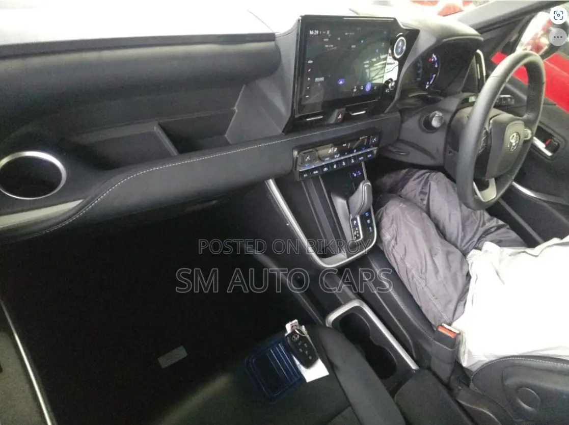 Toyota Noah 2022 Black