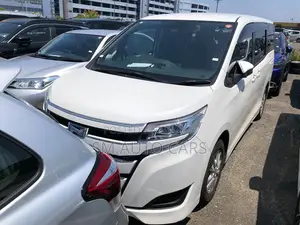 Toyota Noah 2021 Pearl