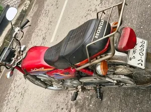 Honda 2009 Red