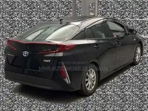 Toyota Prius 2022 Black