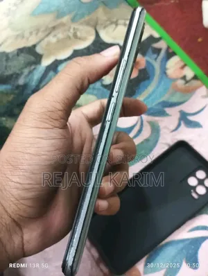 রিয়েলমি ৮ ৫জি ১২৮ জিবি হোয়াইট