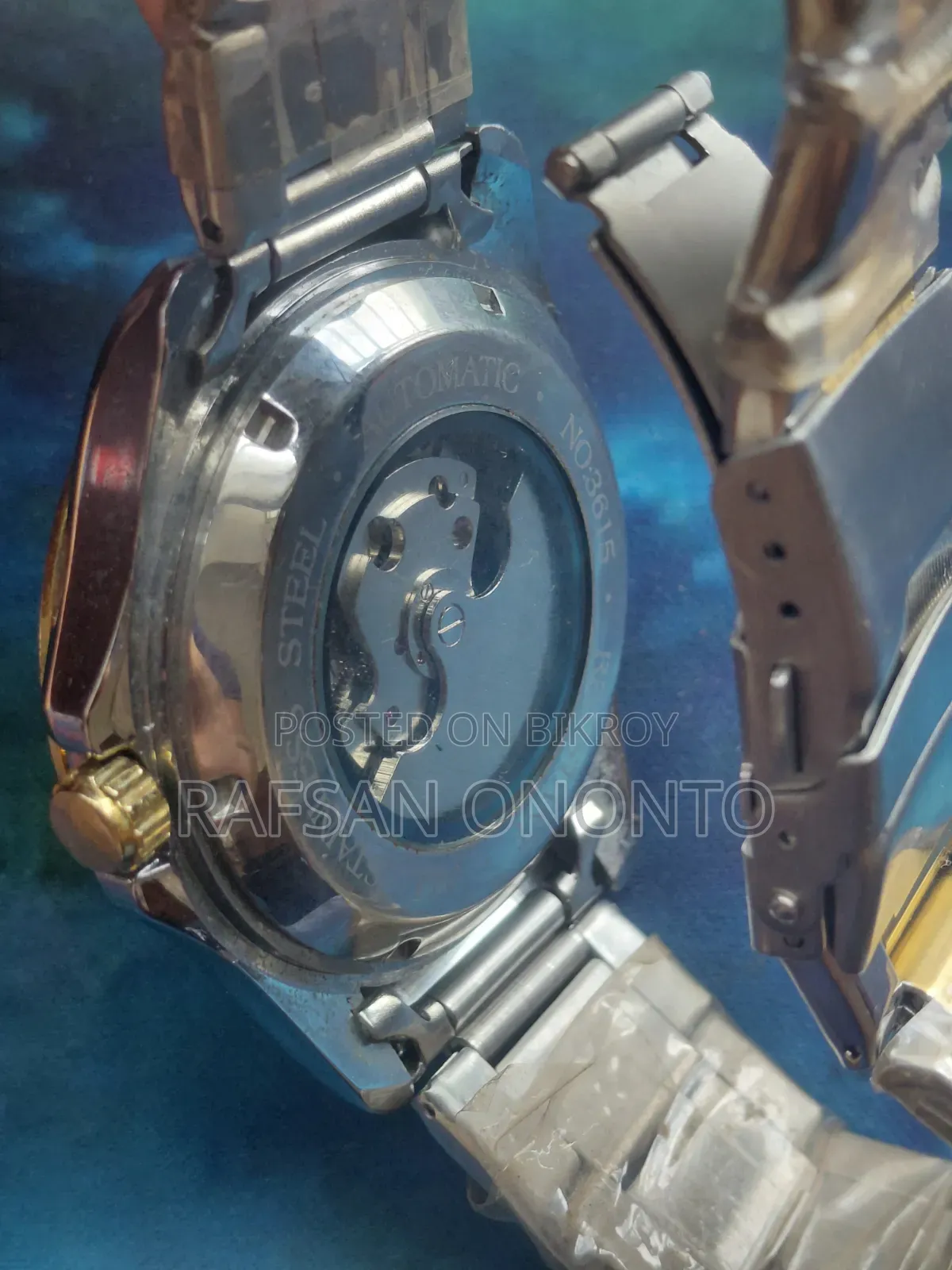 একটি মেকানিক্যাল ঘড়ি