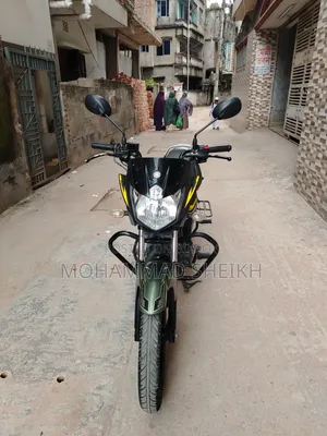 ইয়ামাহা স্যালুটো ১২৫ ২০২৩ ব্ল্যাক