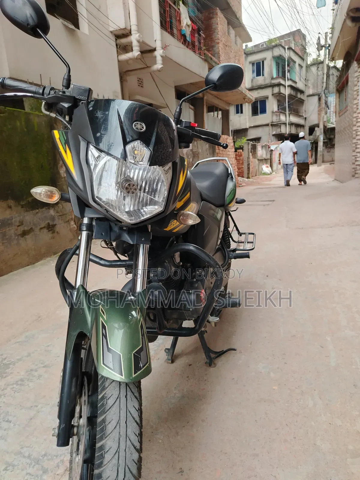 ইয়ামাহা স্যালুটো ১২৫ ২০২৩ ব্ল্যাক