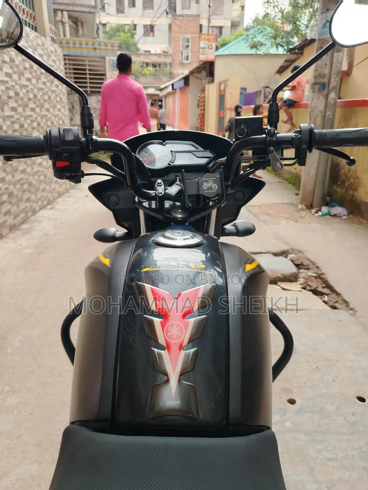ইয়ামাহা স্যালুটো ১২৫ ২০২৩ ব্ল্যাক
