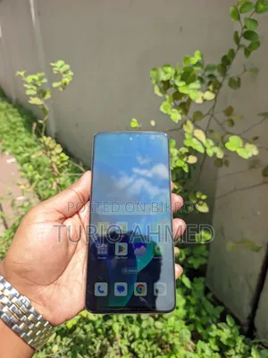 রিয়েলমি ১১ ১২৮ জিবি ব্লু
