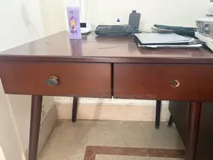 Desk Table
