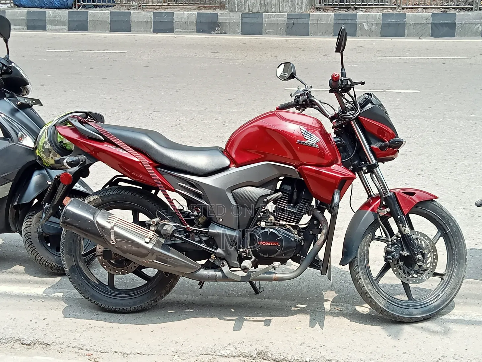 Honda CB 2018 Red